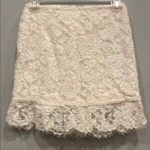 Elegant Lace Skirt in white /mini small